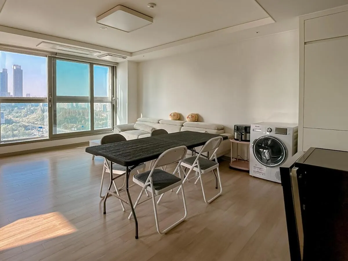 E 2Br 60M2 Newly Built High Floor Apt 2Min To Hyundai Outlet Triple St インチョン広域市 アパート